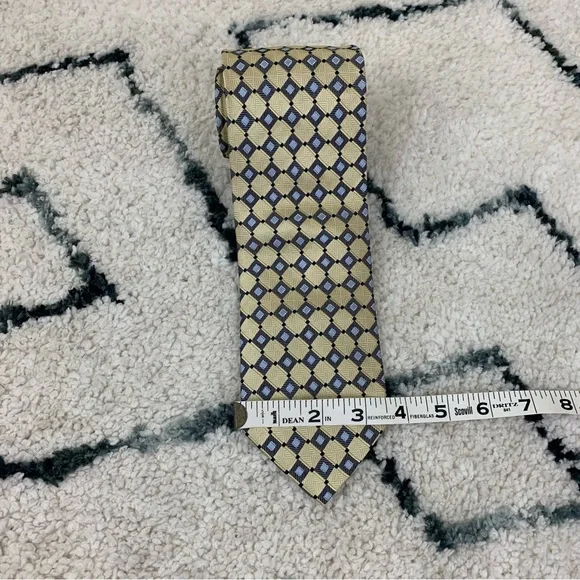 ✨5 FOR $25✨ BILL Bill Blass Gold and Black Men's Tie - Picture 3 of 7